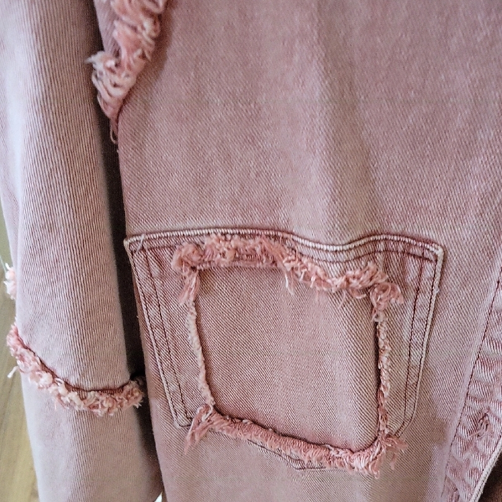 POL shacket. Will Be Removwd April 27 If Not Sold - Picture 3 of 9